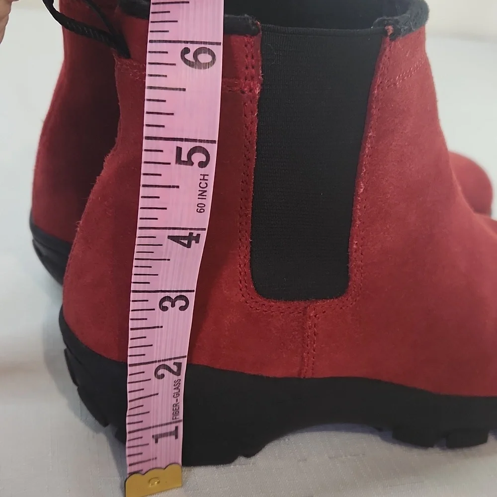 Lands End soft red